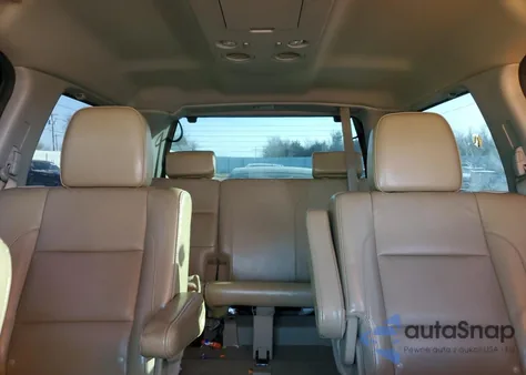 2015 Nissan Armada Platinum z USA, uszkodzony, nr VIN 5N1BA0NF6FN613623